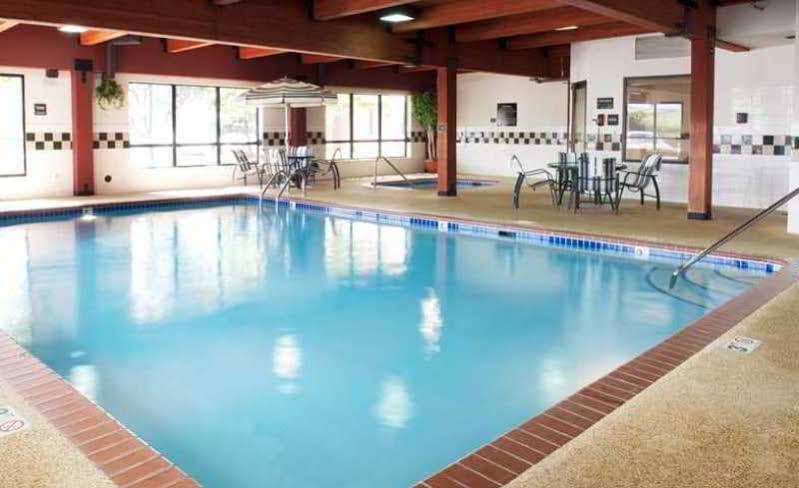 Hampton Inn Minneapolis Northwest Maple Grove Exterior photo