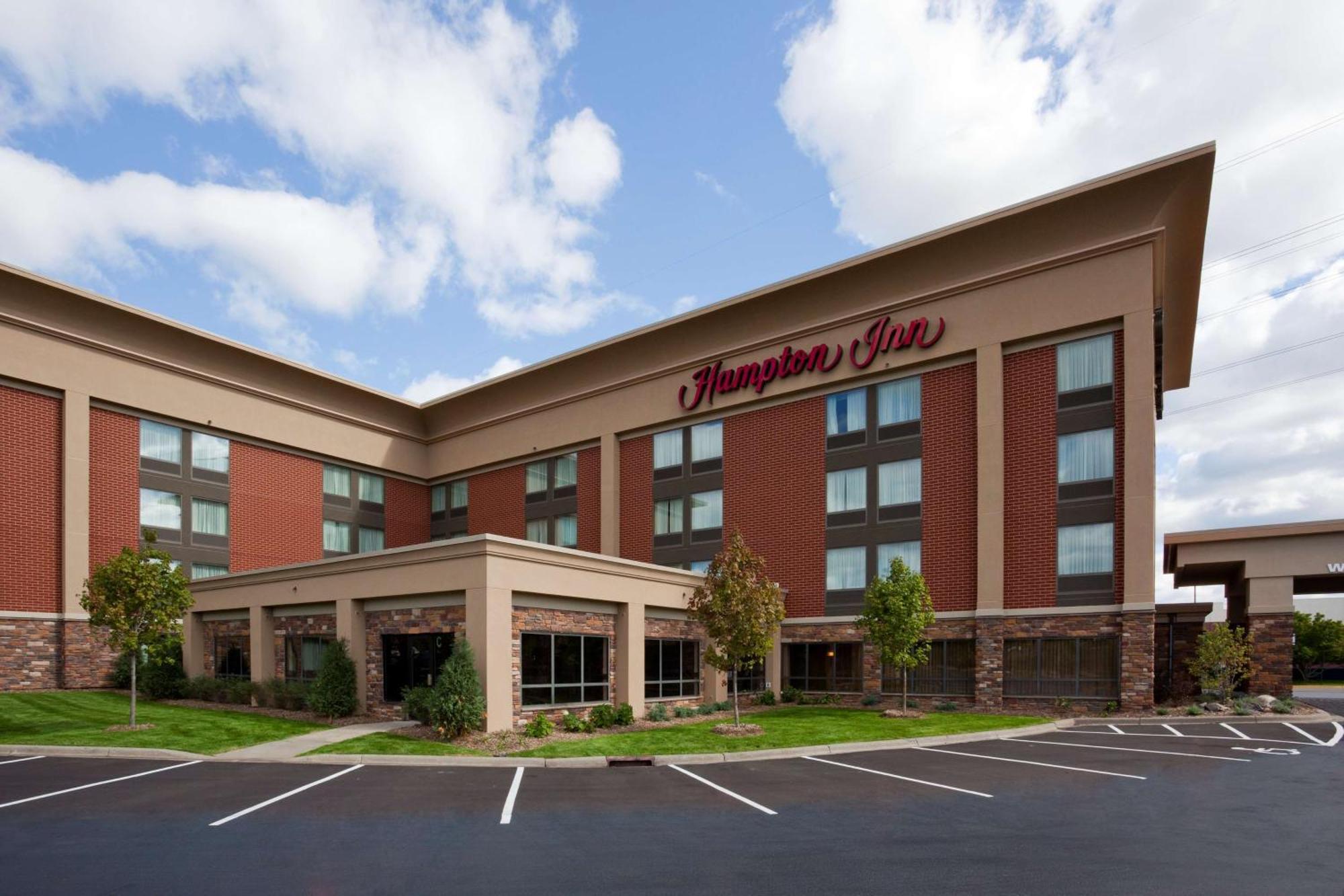 Hampton Inn Minneapolis Northwest Maple Grove Exterior photo