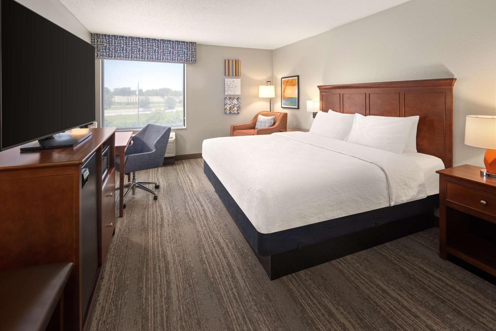 Hampton Inn Minneapolis Northwest Maple Grove Exterior photo