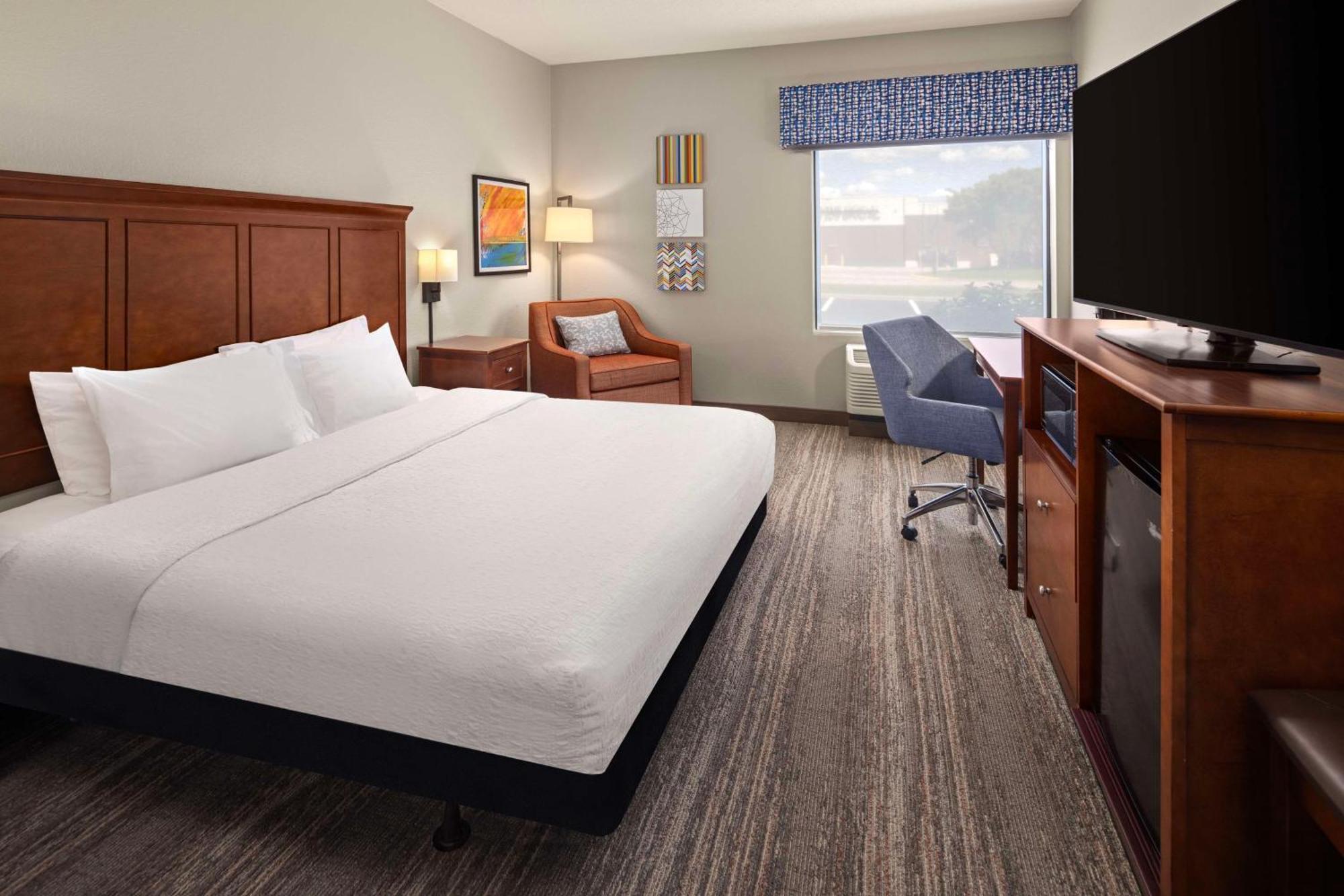 Hampton Inn Minneapolis Northwest Maple Grove Exterior photo