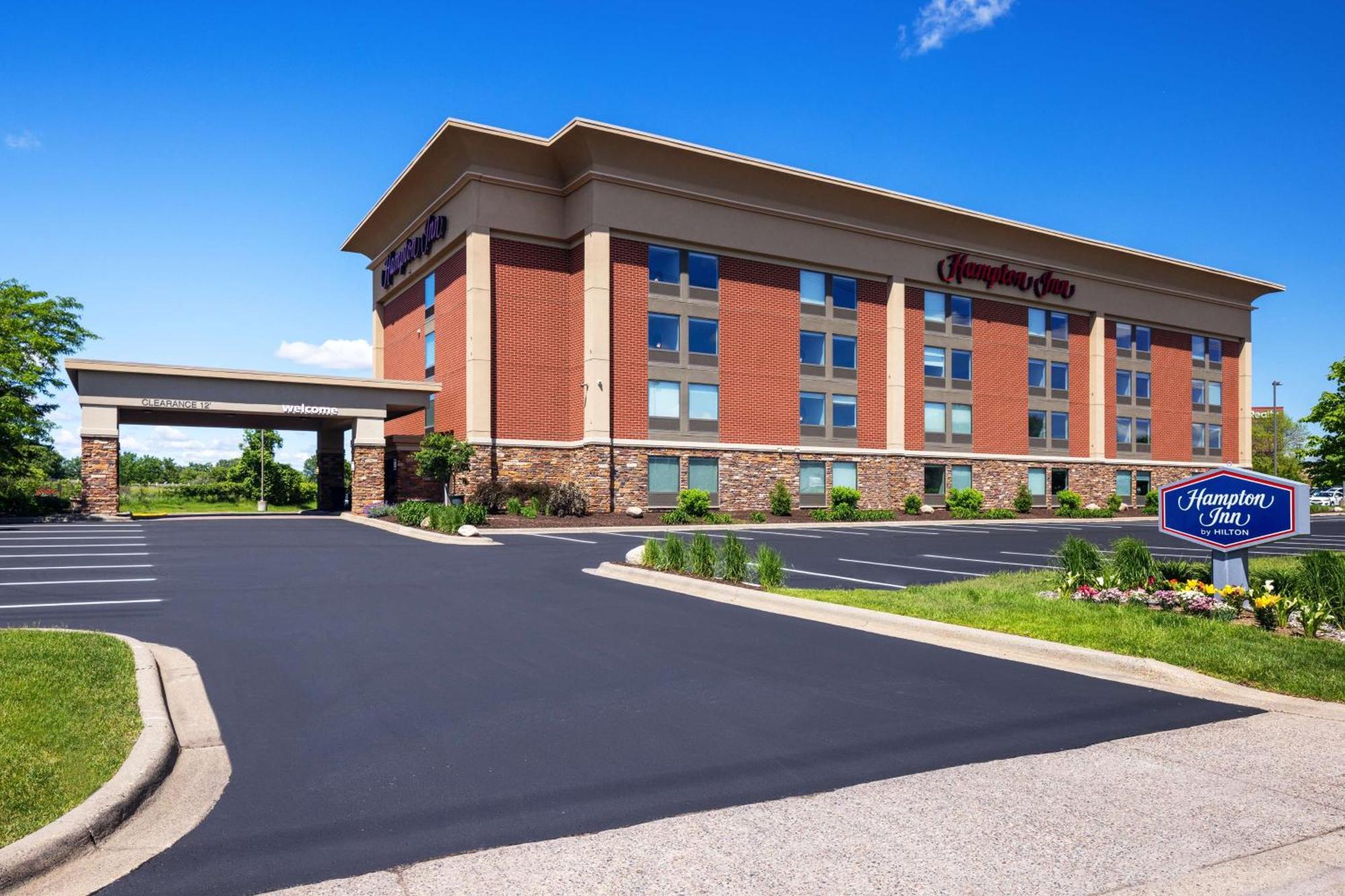 Hampton Inn Minneapolis Northwest Maple Grove Exterior photo